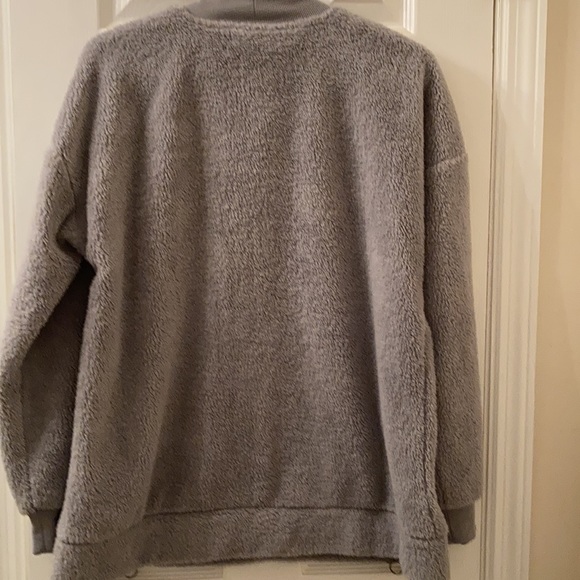 New without tags Sherpa turtleneck! - Picture 5 of 5